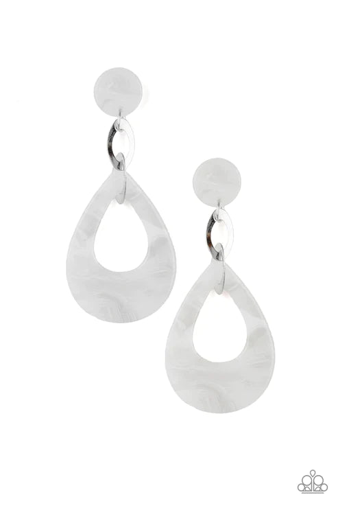 Beach Oasis - White