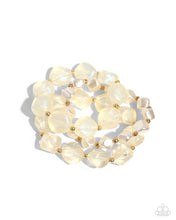 Load image into Gallery viewer, Cubed Cameo and Glittery Gala - Gold
