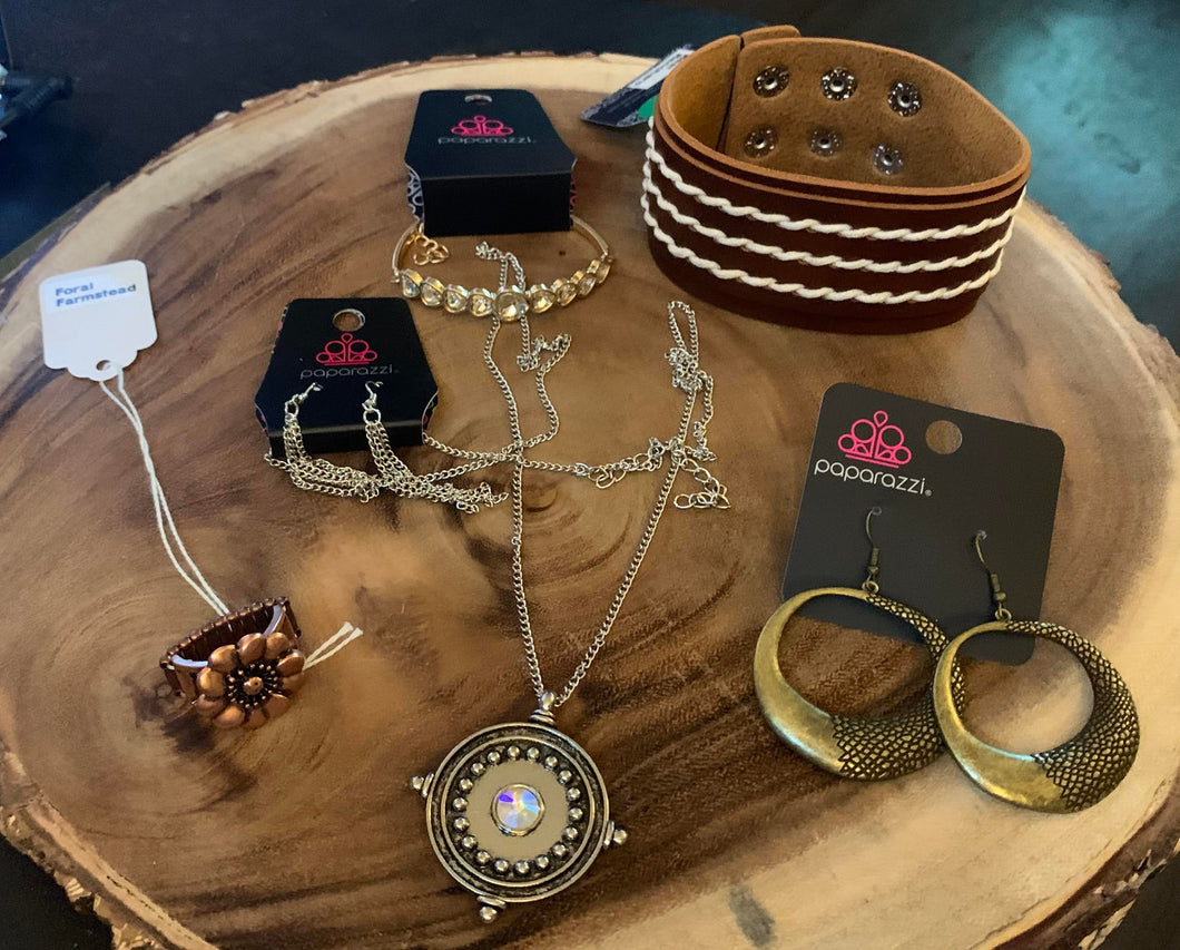 FASHION FIX EXCLUSIVES 05/2022