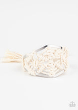 Load image into Gallery viewer, Macrame Mode - White - LOP 09/2020
