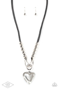 Forbidden Love - Black - LOP 03/2021