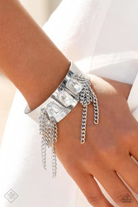CHAIN SHOWERS - WHITE GEM SILVER CHAIN CUFF BRACELET
