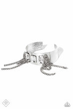 Load image into Gallery viewer, CHAIN SHOWERS - WHITE GEM SILVER CHAIN CUFF BRACELET
